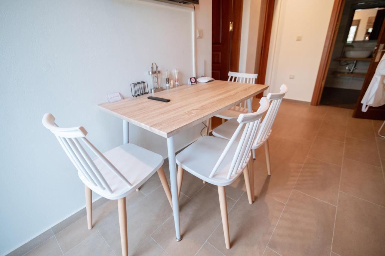 פרבזה Villa Athina מראה חיצוני תמונה
