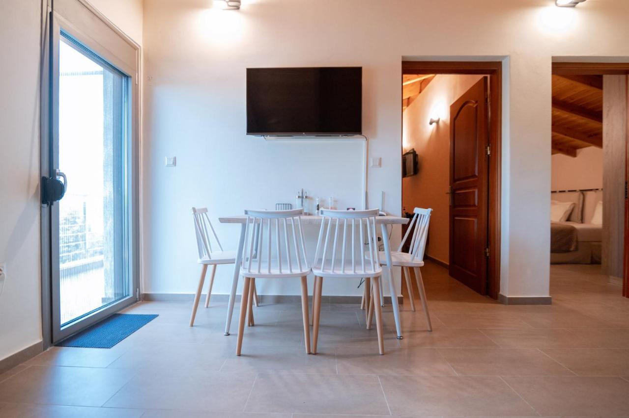 פרבזה Villa Athina מראה חיצוני תמונה